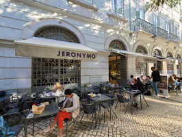 Jeronymo Cafe Miguel Bombarda food