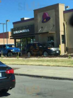 Taco Bell outside