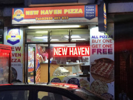 New Haven Pizza outside