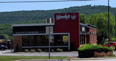 Wendy's outside