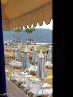 Lido Lo Scario outside