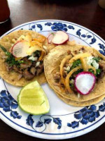 Taqueria Los Rayos food