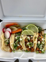 Taqueria Los Arrieros Food Truck food