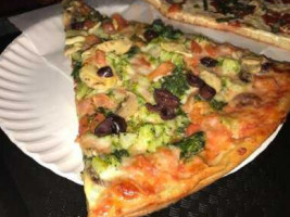 Previti Pizza food