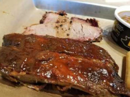 Dickey's Barbecue Pit food