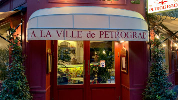 A La Ville de Petrograd food