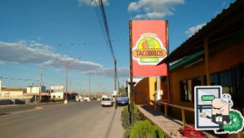 Tacodrilos Grill food