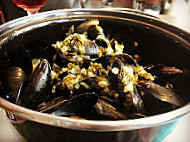 La Moule Qui Saoule food