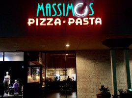 Massimos Pizza And Pasta food