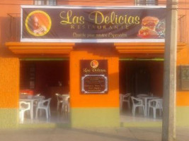 Las Delicias inside