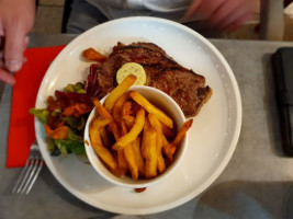 Le Bistrot Gare food