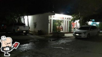 Cenaduria La Abejita outside