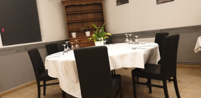 Le Relais De Guermantes food