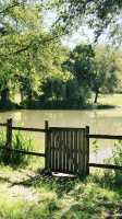 La Guinguette de L'etang outside