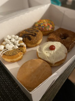 Yonutz Gourmet Donuts Ice Cream food