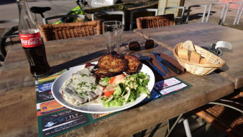 Aux Amis De La Fôret à Celles Sur Plaine food