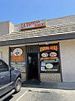 La Tapatia Bakery outside