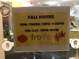 Froyo Premium Frozen Yogurt food