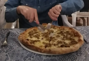 Pizzeria Da Zio Ferdy A Positano Di Scala Giuliana E Federica food