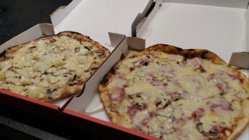 Pizza Pepo food