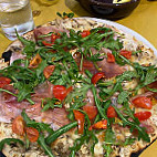 Pizza Trilussa food