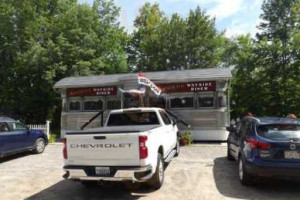 Arnolds Wayside Diner outside