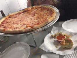 Ginos Pizzeria food