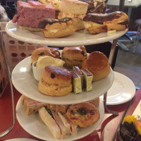 Patisserie Valerie Cheshire Oaks food