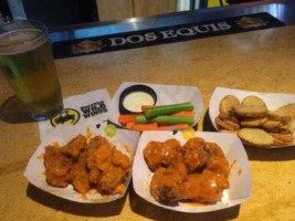 Buffalo Wild Wings food