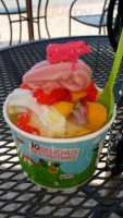 Yogurtland food