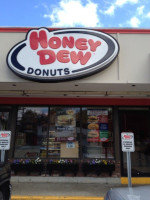 Honey Dew Donuts outside