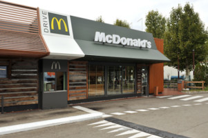 Mcdonald's outside