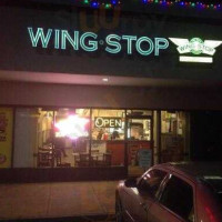 Wingstop outside