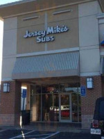 Jersey Mike's Subs outside