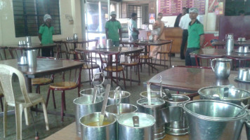 Karuppaiya Chettinadu Restaurant - KMS inside