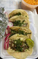 Taqueria Brenda Lee food