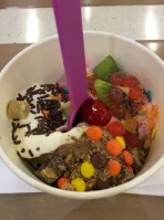 Skinnysweet Frozen Yogurt food