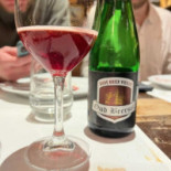 Le Pigeon Noir Nourriture