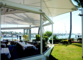 Royal Queensland Yacht Squadron food