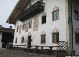 Gasthaus Brandl inside