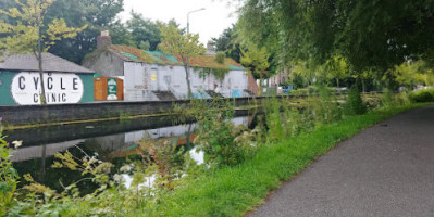 The Barge inside