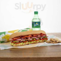 Chattanooga Subway #37601 food