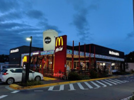 Mcdonald's Family Restaurants outside