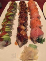 Sushi Zushi Stone Oak food