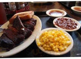 Cousins Bbq food