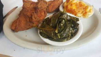 Lena's Soul Food food