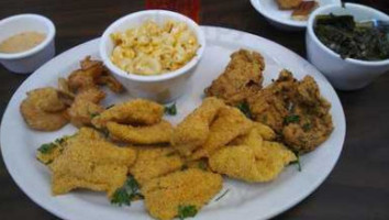 Lena's Soul Food food