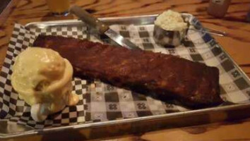 The Bbq Saloon food