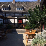 Moeder De Gans Innen