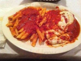 Castiglia's Italian Pizzeria food